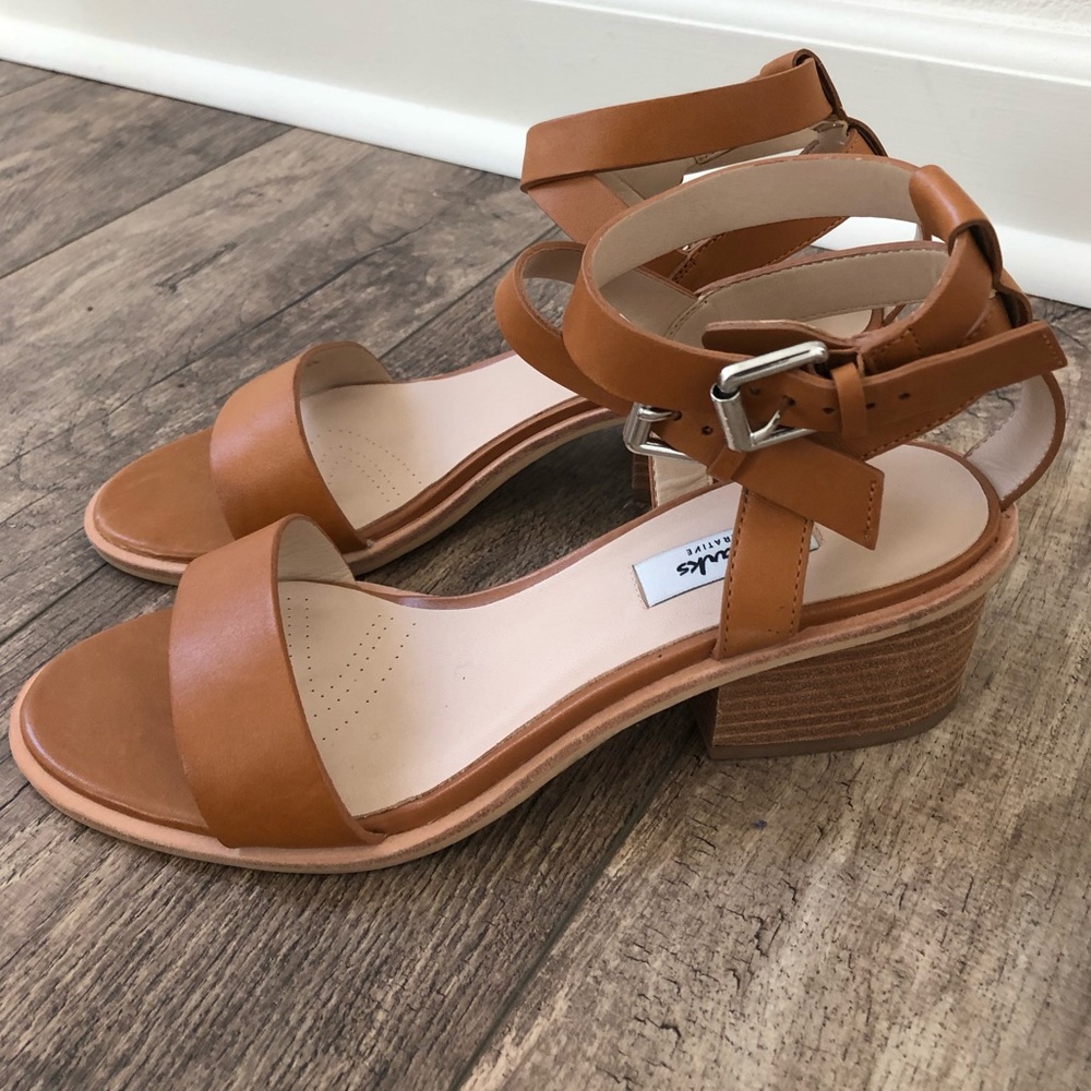 Clark’s Tan Block Heel Sandal